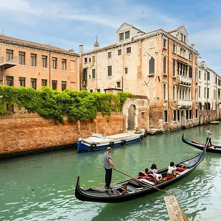 Palazzo Borgoloco Apartmán Benátky